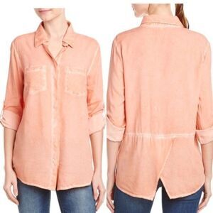 ✨ Bloomingdale’s BLL New York Women Shirt✨